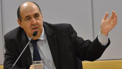 Presidente da Anatel cobra mais concorrência na TV paga